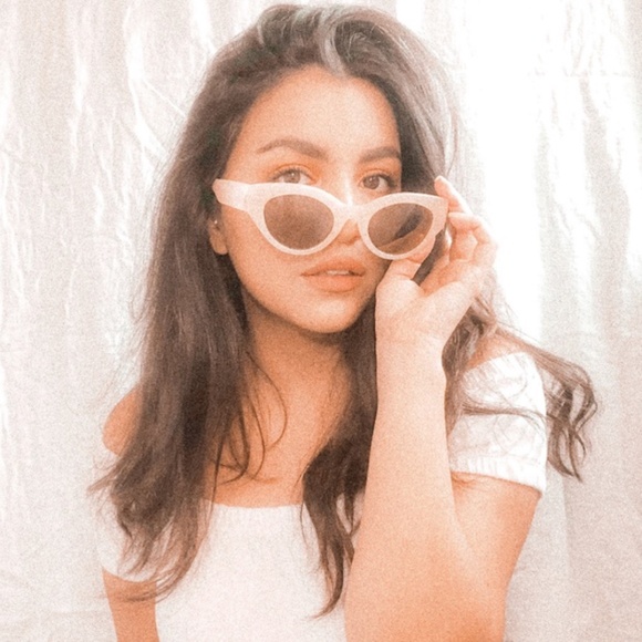 Pink Sunnies 💕😎 - Picture 2 of 4